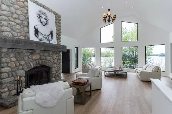 Muskoka Lakes, ON P0B 1G0,1118 North DR ##4