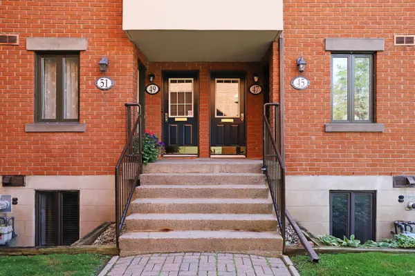 Manor Park - Cardinal Glen And Area, ON K1K 2T7,47 Crispin Private