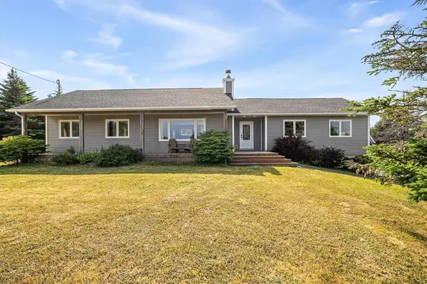 32 Old Flatrock Road, Flatrock, NL A1K 1C6