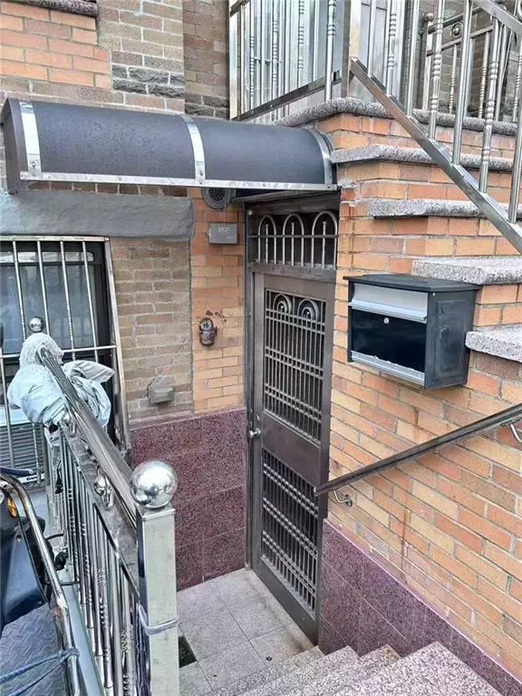 Brooklyn, NY 11220,630 48th ST