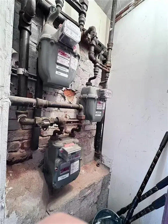 Brooklyn, NY 11220,630 48th ST