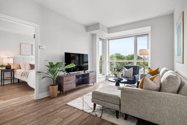 20 Gothic AVE #414, Toronto W02, ON M6P 1T5