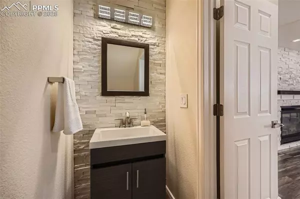 Colorado Springs, CO 80916,3464 Osprey Ridge DR