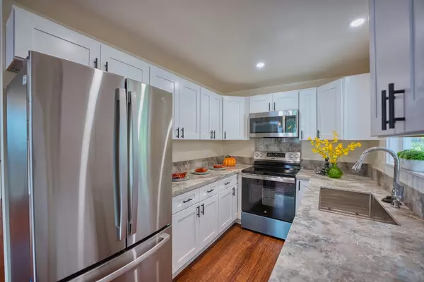 Hilo, HI 96720,664 HINANO ST