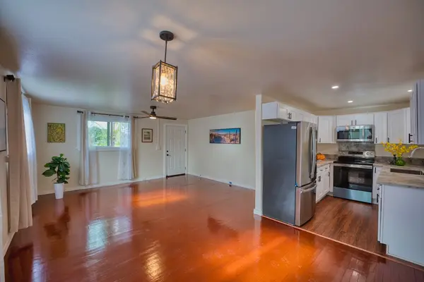 Hilo, HI 96720,664 HINANO ST