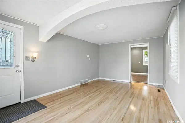 622 3rd STREET E, Saskatoon, SK S7H 1M1