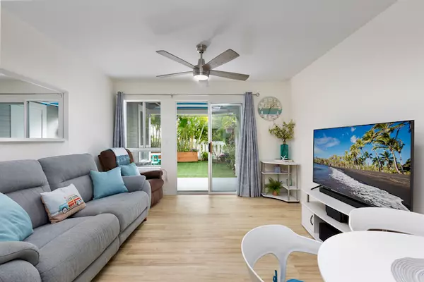 Kailua-kona, HI 96740,75-6081 ALII DR #A105