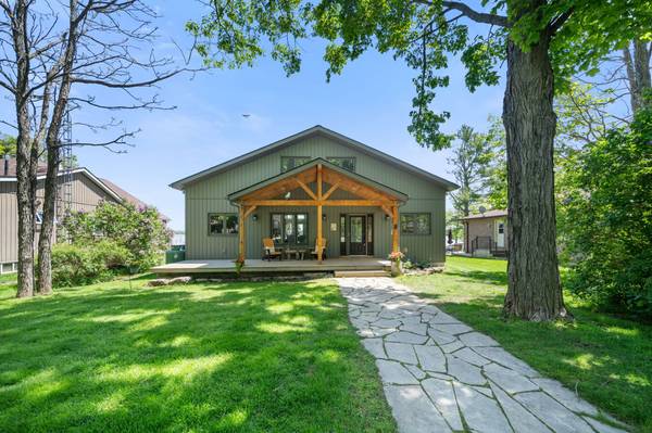 18 Miller RD, Kawartha Lakes, ON K0M 1N0