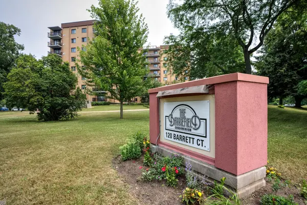 Kingston, ON K7L 5H6,120 Barrett CT #602