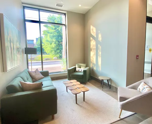 Glebe - Ottawa East And Area, ON K1S 5V7,60 Springhurst AVE #315