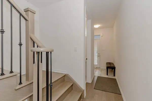 Niagara Falls, ON L2H 3S8,8273 Tulip Tree DR #31