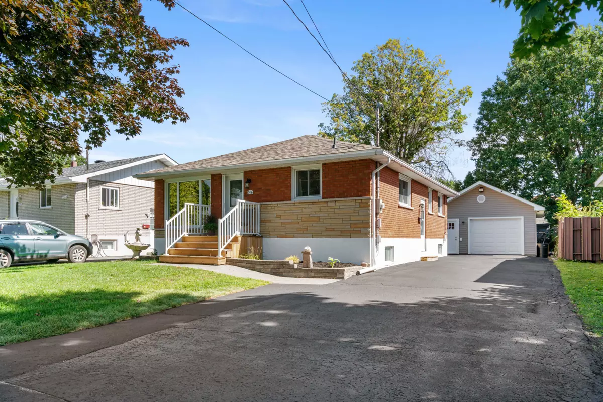 Cornwall, ON K6H 5M2,306 Leonia ST