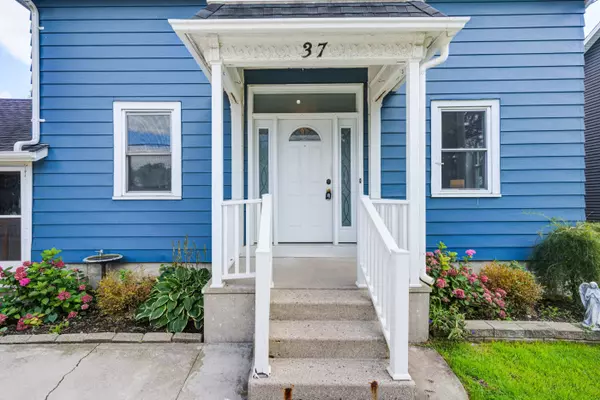 East Zorra-tavistock, ON N0B 2R0,37 Decew ST W