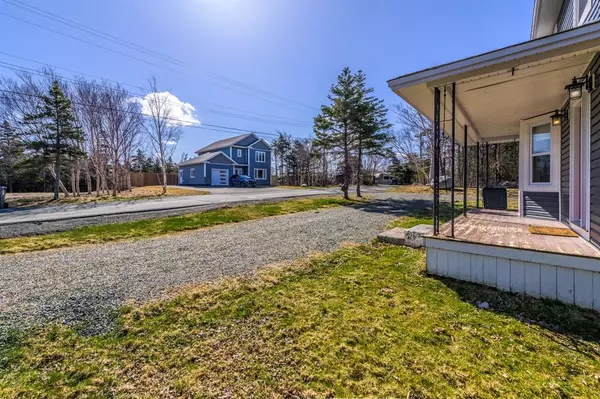 Conception Bay South, NL A1X 5A2,17 Dowdens Road