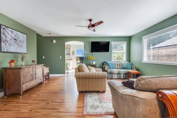 Campbell River, BC V9W 1S3,225 Larwood Rd