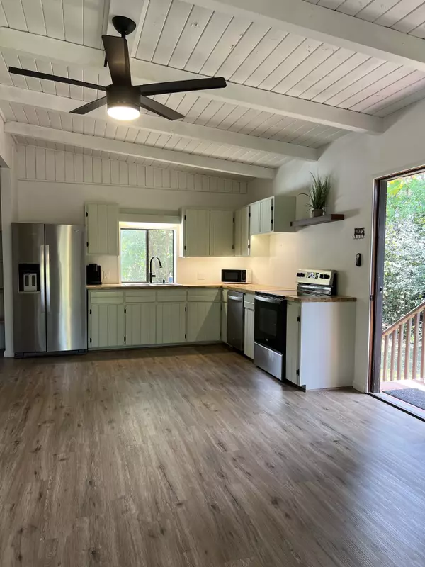 Keaau, HI 96749,15-2025 20TH AVE