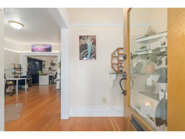 Eugene, OR 97401,1492 PEARL ST