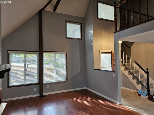 22222 SW MANDAN DR, Tualatin, OR 97062