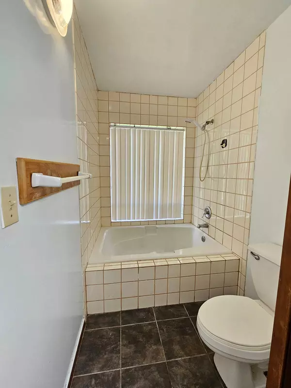 Pahoa, HI 96778,16-2130 SANDALWOOD DR