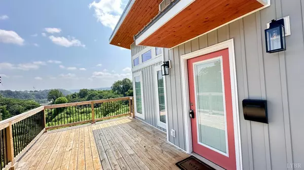 Lynchburg, VA 24504,100 F ST