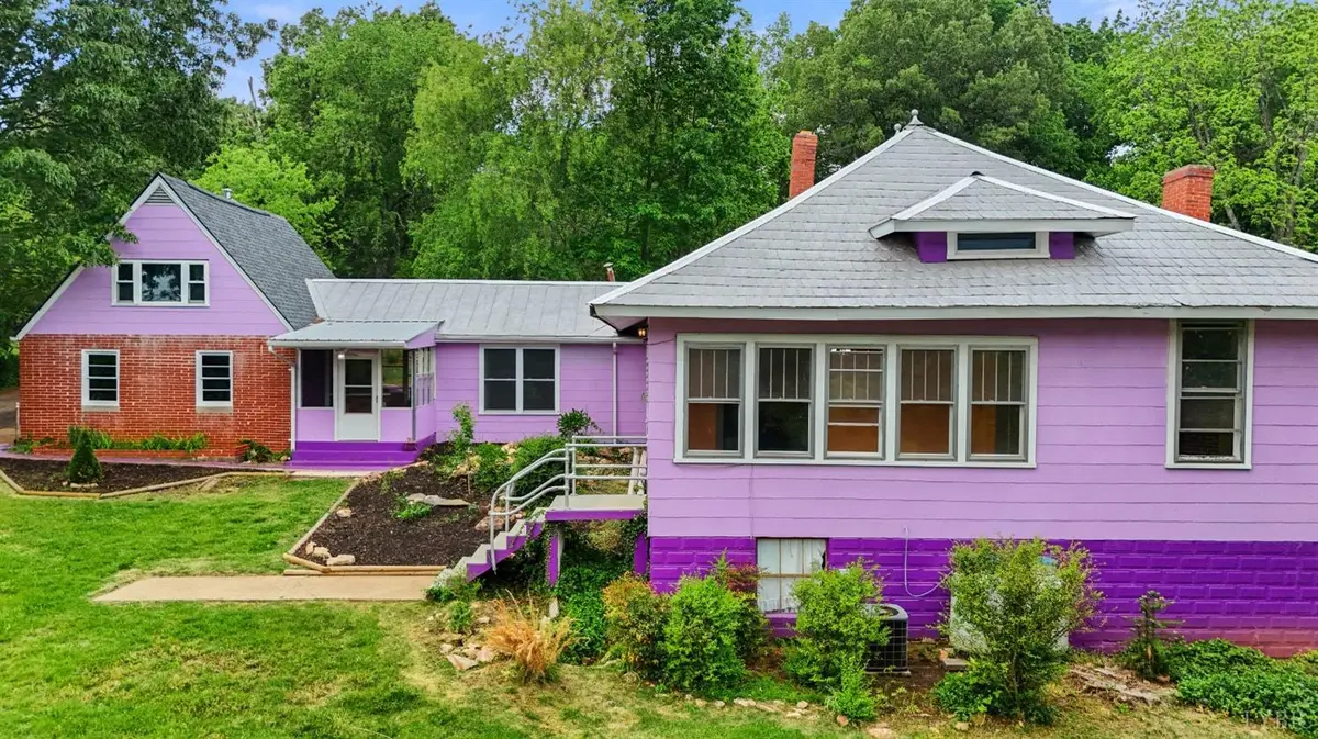 Altavista, VA 24517,600 9th ST