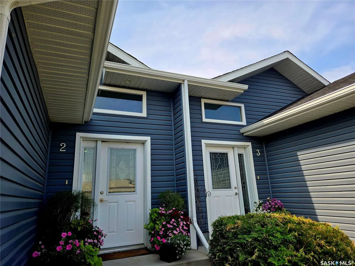 316 3rd STREET W #1-4, Delisle, SK S0L 0P0