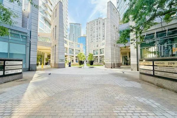 Toronto C10, ON M4S 3H7,2181 Yonge ST #2105