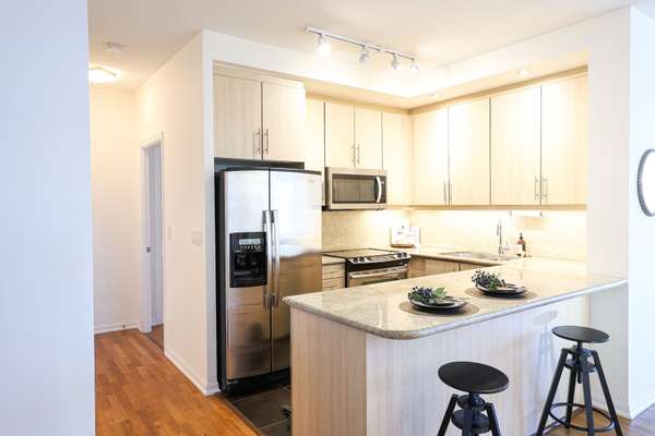 628 Fleet ST #2806, Toronto C01, ON M5V 1A8