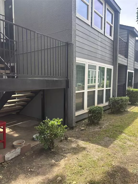 Dallas, TX 75243,9696 Walnut Street #803