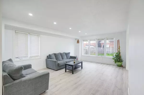 London North, ON N5X 0G2,1860 Devos DR