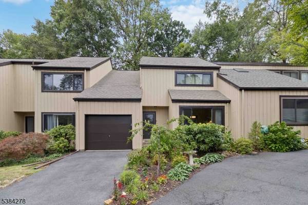 6 Ash Ln, Harding Twp., NJ 07960