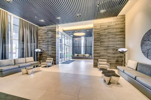 Oakville, ON L6H 3R9,2489 Taunton RD #1318