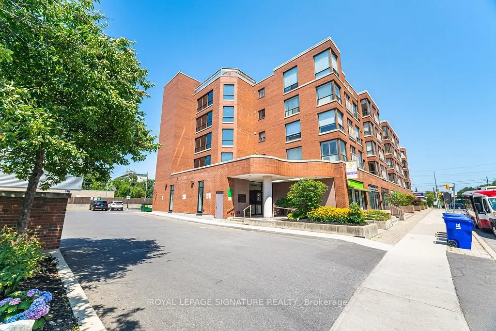 Toronto C04, ON M6B 1Z1,500 Glencairn AVE #309