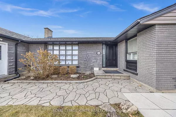 Whitby, ON L1N 5E3,806 Henry ST
