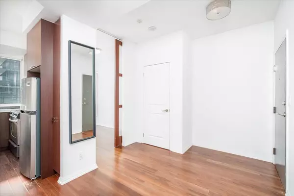 Toronto C08, ON M4Y 3C3,35 Hayden ST #517