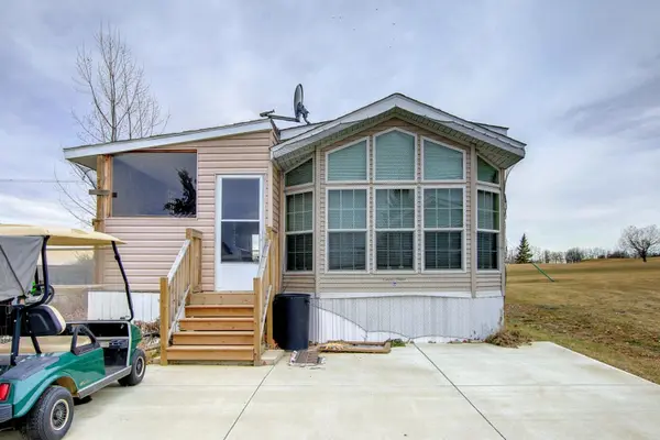 Rural Red Deer County, AB T0M 1R0,25054 South Pine Lake RD #5008