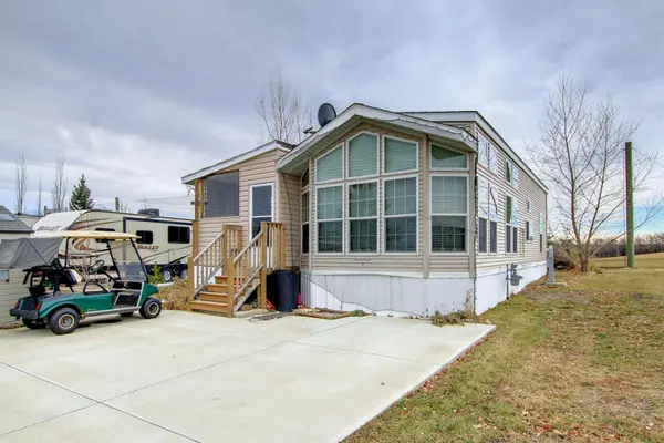 Rural Red Deer County, AB T0M 1R0,25054 South Pine Lake RD #5008