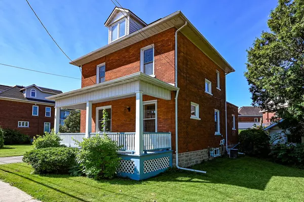 Smiths Falls, ON K7A 2J9,70 McGill ST N