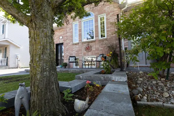 Cornwall, ON K6J 5W1,402 Ellen AVE