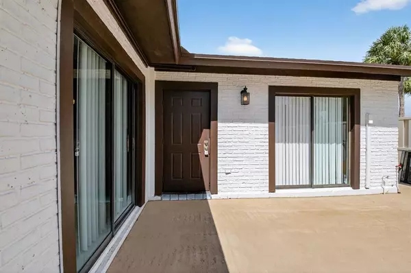 Boca Raton, FL 33496,9818 Boca Gardens Trl #B