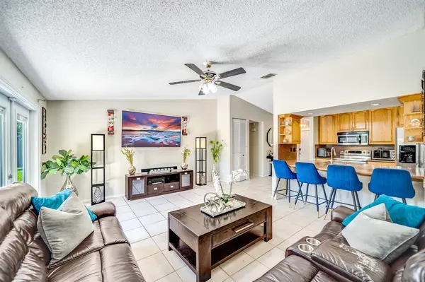 West Palm Beach, FL 33407,2533 Doral Way