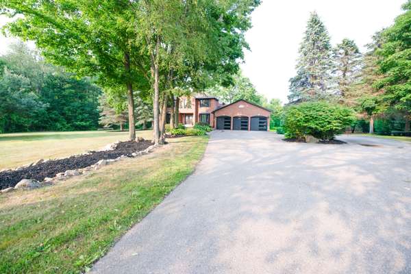 27 Briarwood DR, Caledon, ON L7K 0N1