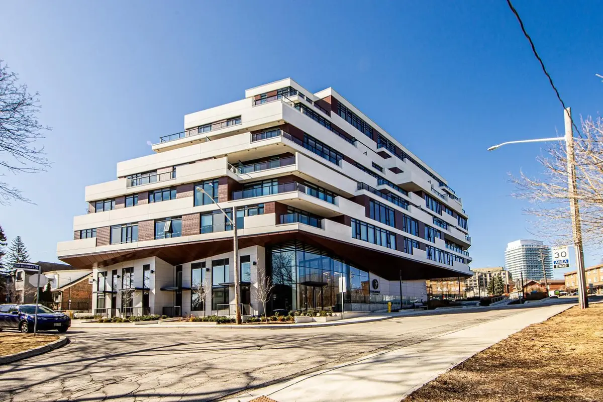 Toronto W08, ON M8X 0B5,160 Kingsway CRES #413