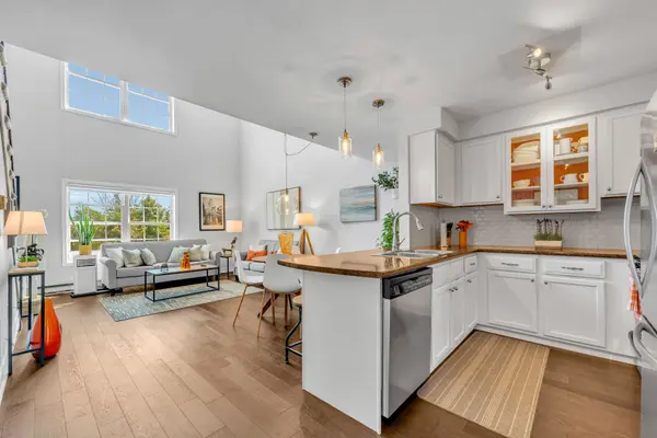 Cobourg, ON K9A 5H8,182 D'Arcy ST #A203