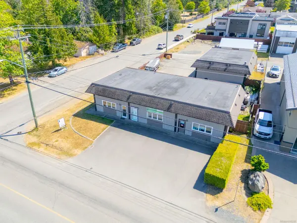 Qualicum Beach, BC V9K 1R1,148 Fern Rd E