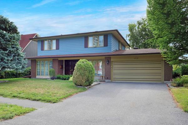 1712 Playfair DR, Alta Vista And Area, ON K1H 5S6