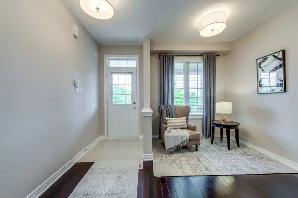 Milton, ON L9T 7X3,536 Savoline BLVD