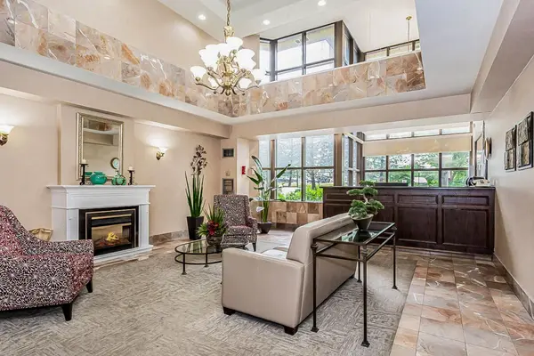 Brampton, ON L6T 4T4,5 Lisa ST #605