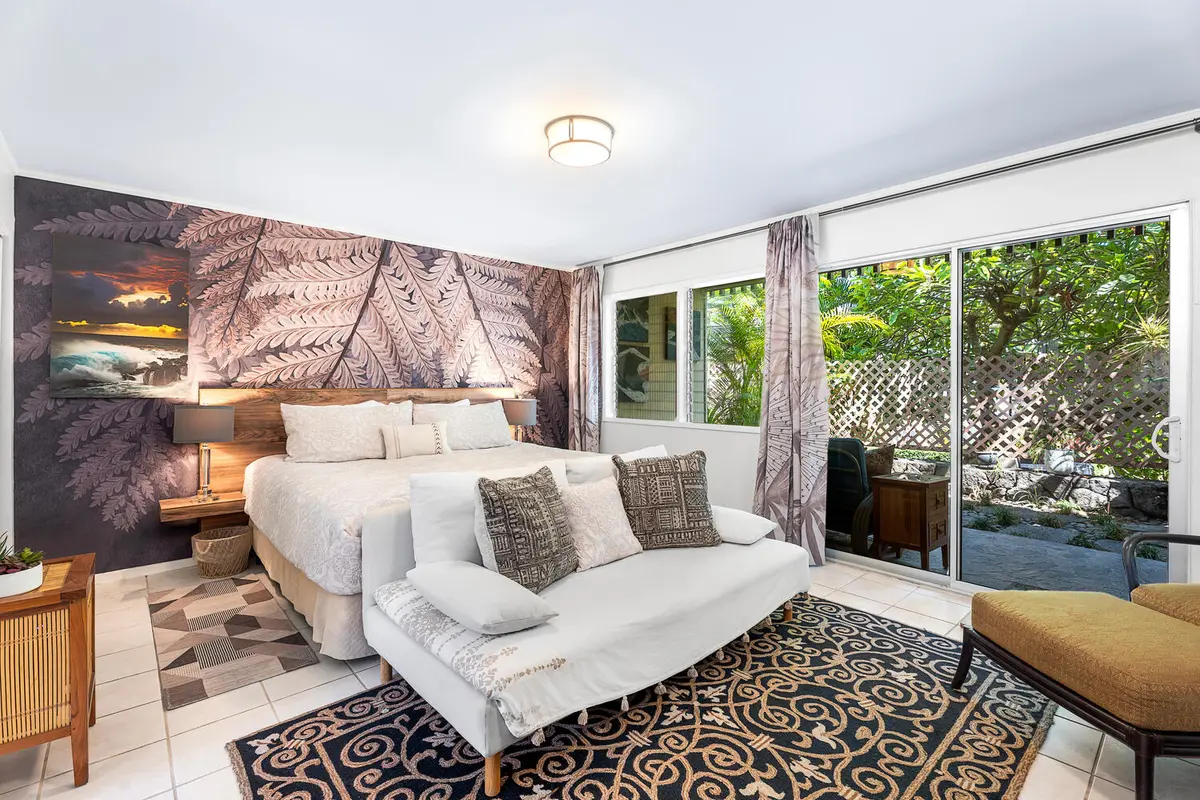 Kailua-kona, HI 96740,75-6008 ALII DR #113