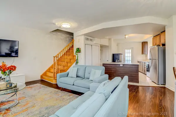 Toronto E10, ON M1C 0E4,23 Island RD #26